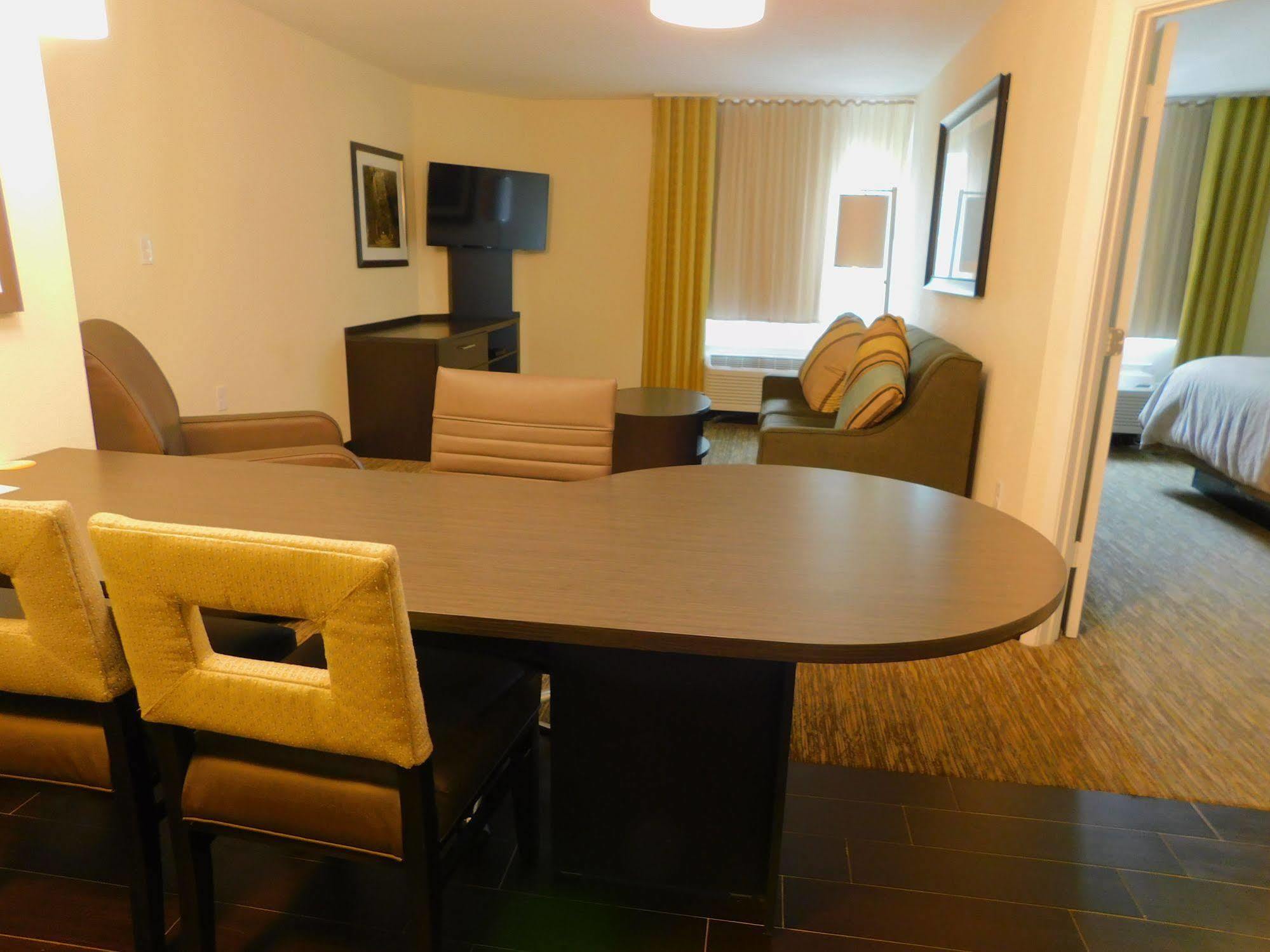 แคนเดิลวู้ด สวีท ซานอันโตนิโอ แอร์พอร์ต Hotel ภายนอก รูปภาพ